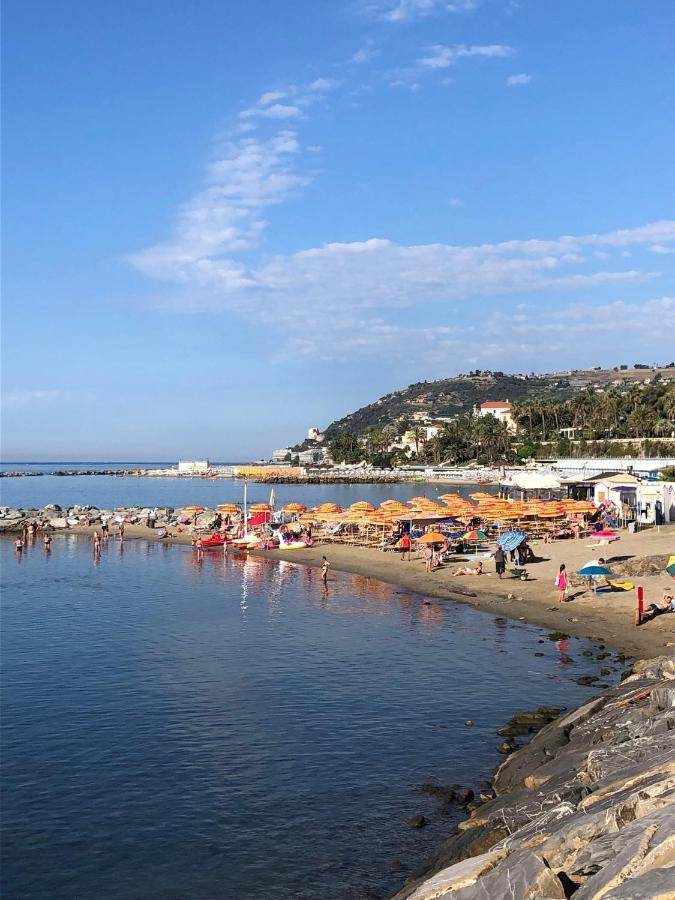 Appartement Nonsolomare Wifi Aria Condizionata Parcheggio à San Remo Extérieur photo
